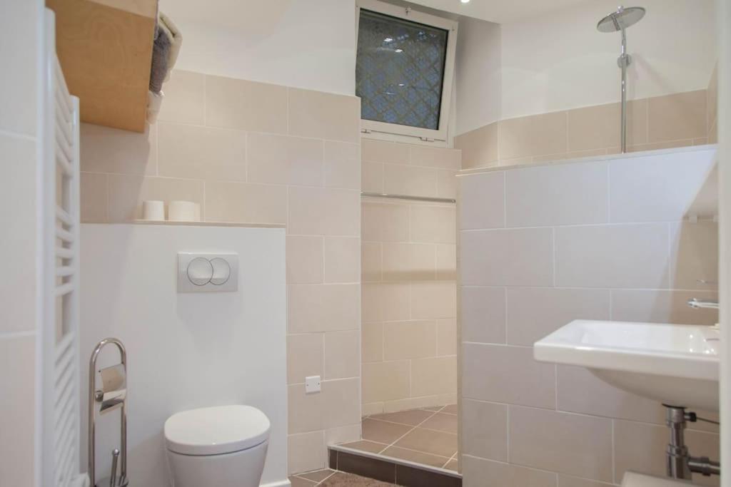 #28 1 Bdr Flat Ac Balcony Hper Central 10Mins To Beach & Old Town Ница Екстериор снимка