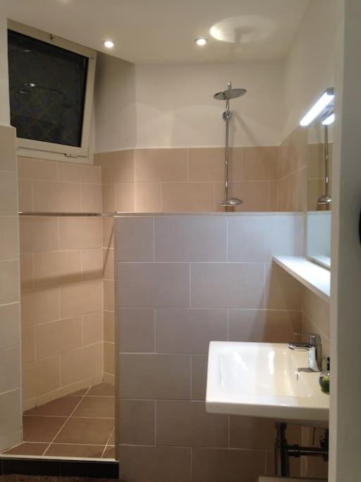 #28 1 Bdr Flat Ac Balcony Hper Central 10Mins To Beach & Old Town Ница Екстериор снимка